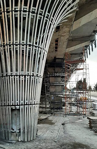 Металлоконструкции колонн для навесной фасадной системы "Welcome-center" с многоуровневым паркингом, входящим в состав объекта "Генеральный план развития территории СКК "МРИЯ"" с. Оползневое